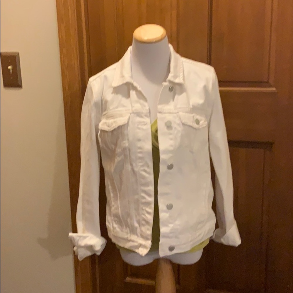 White denim jean jacket